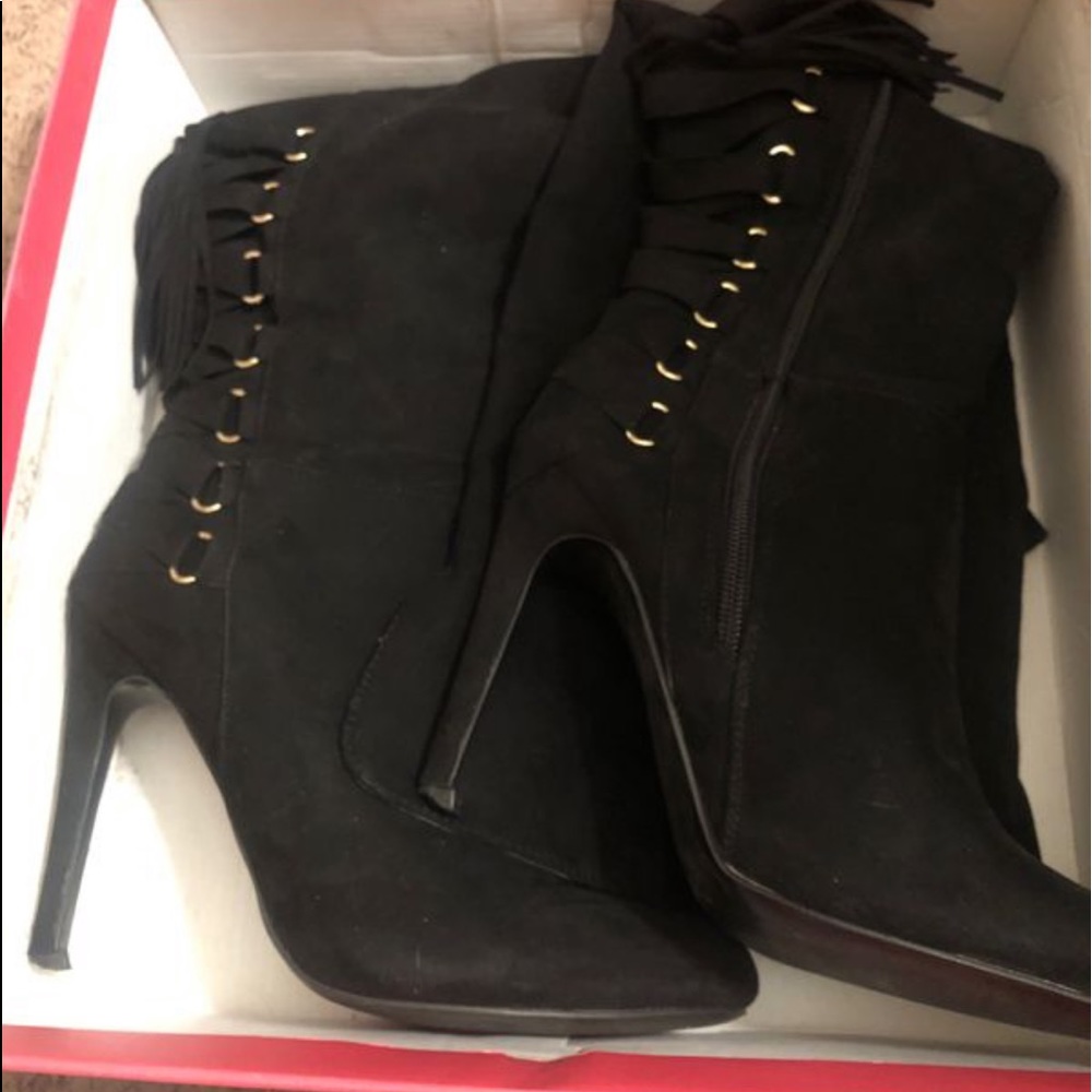 Women’s knee high boots